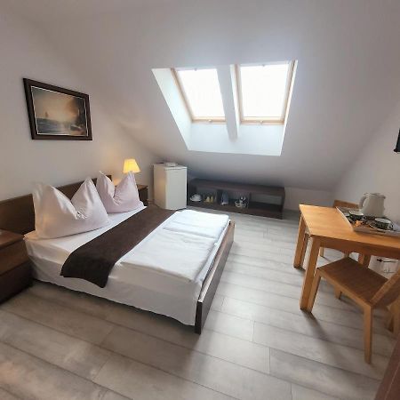 Iwona Pokoje Apartamenty 카르비아 외부 사진