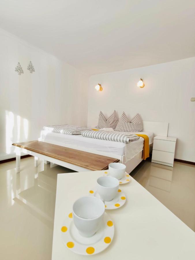Iwona Pokoje Apartamenty 카르비아 외부 사진