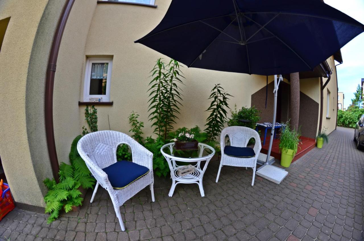 Iwona Pokoje Apartamenty 카르비아 외부 사진
