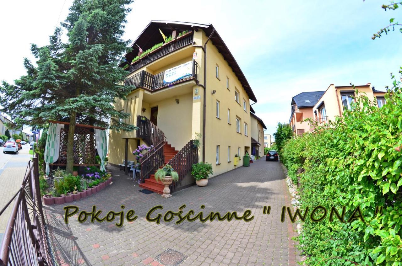 Iwona Pokoje Apartamenty 카르비아 외부 사진