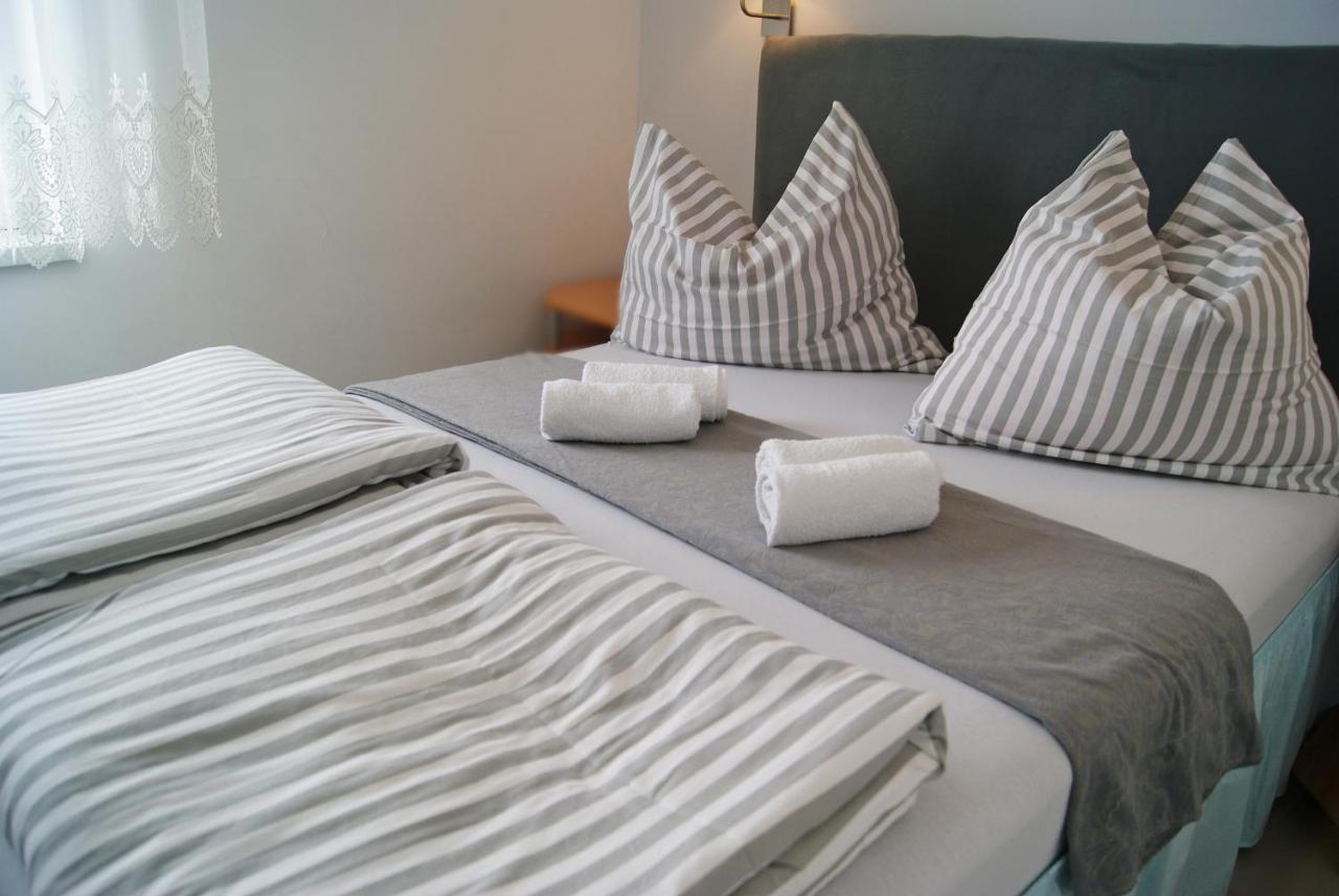 Iwona Pokoje Apartamenty 카르비아 외부 사진