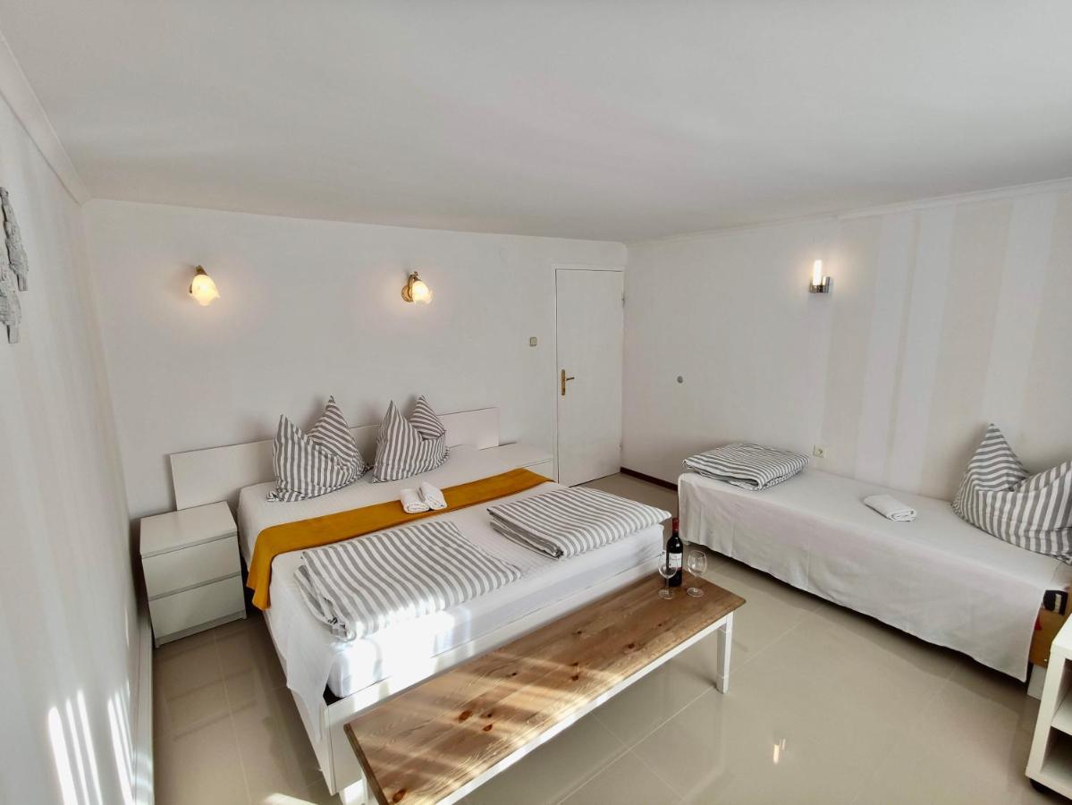 Iwona Pokoje Apartamenty 카르비아 외부 사진