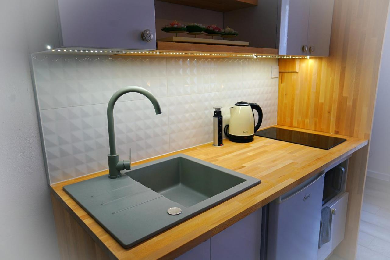 Iwona Pokoje Apartamenty 카르비아 외부 사진