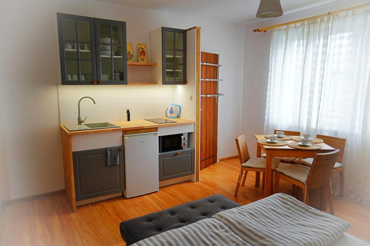Iwona Pokoje Apartamenty 카르비아 외부 사진