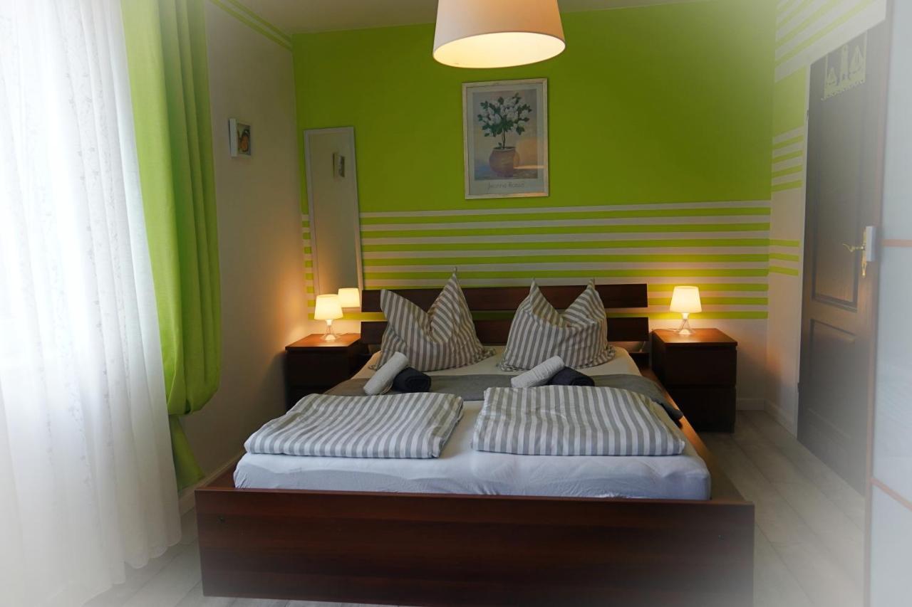 Iwona Pokoje Apartamenty 카르비아 외부 사진