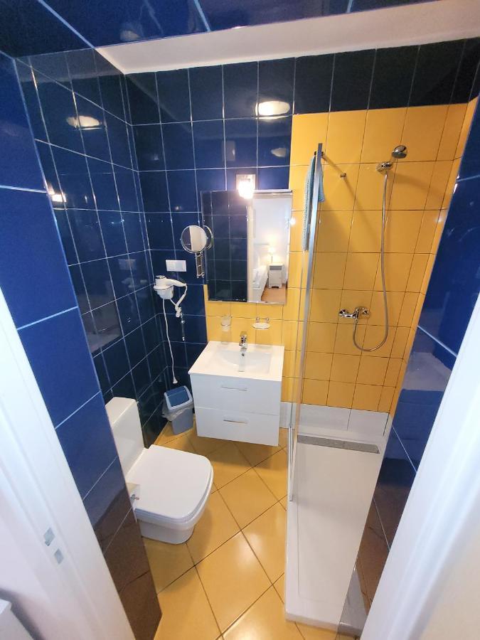 Iwona Pokoje Apartamenty 카르비아 외부 사진