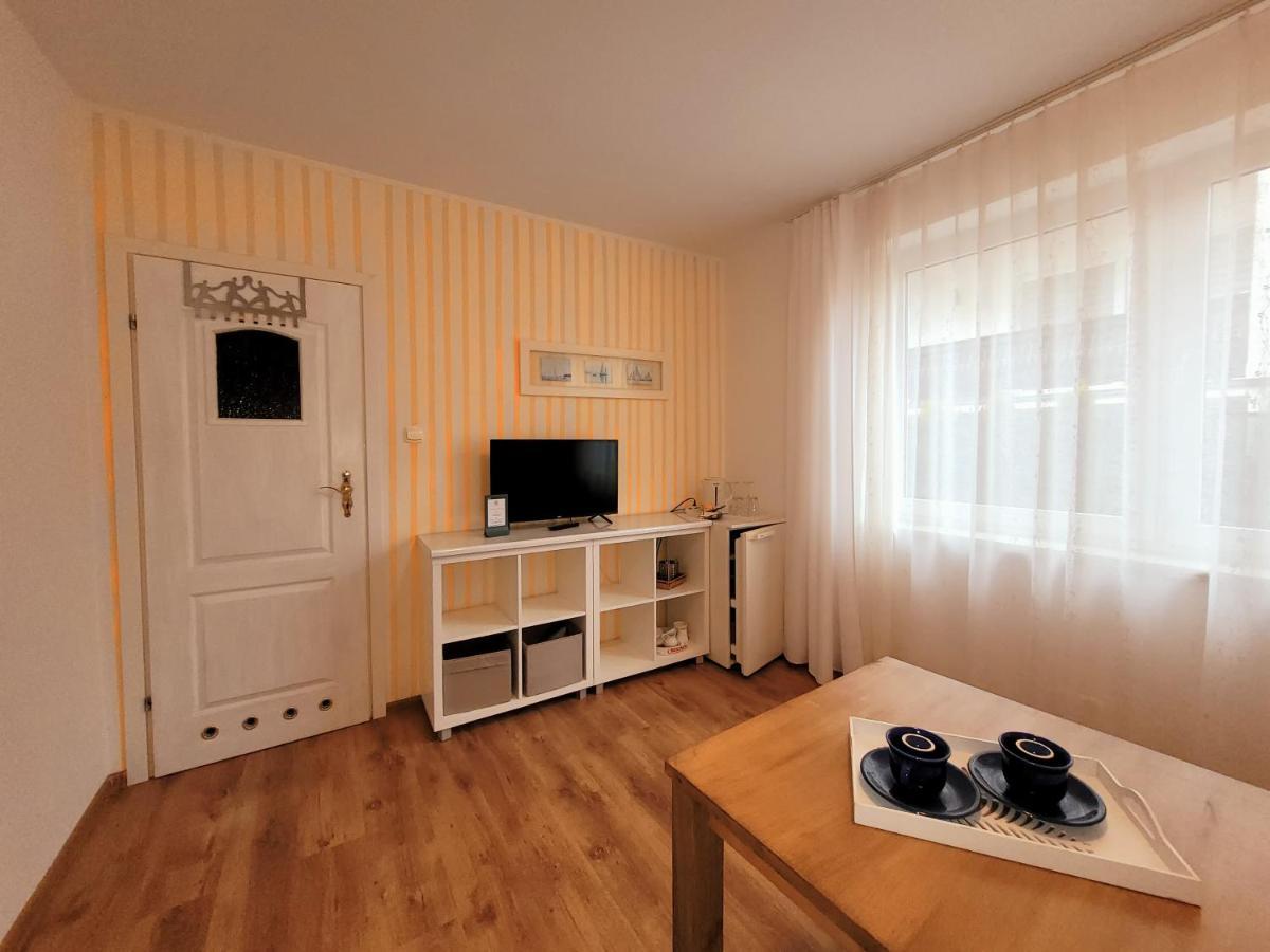 Iwona Pokoje Apartamenty 카르비아 외부 사진