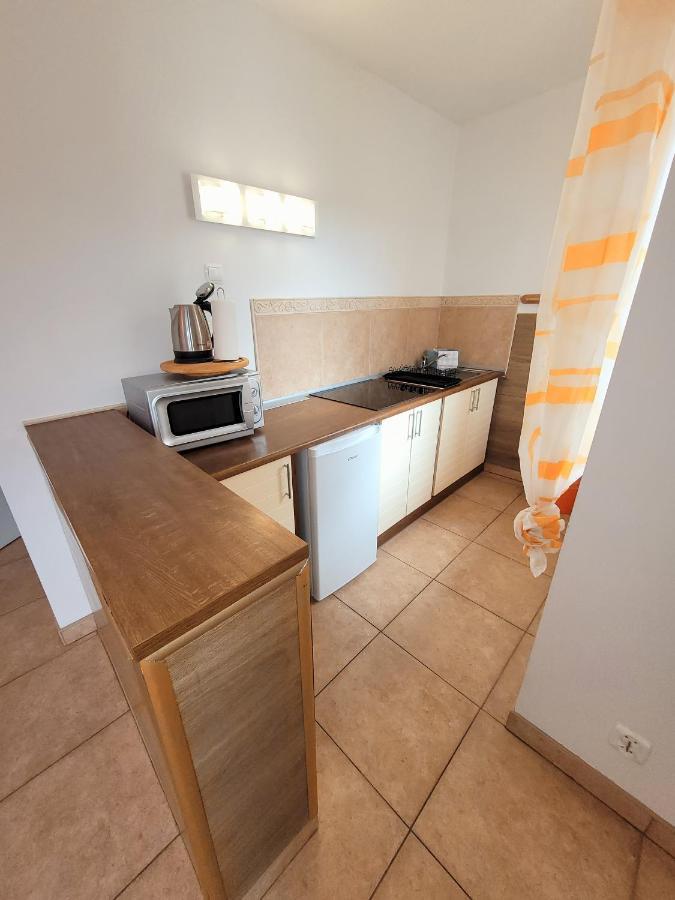 Iwona Pokoje Apartamenty 카르비아 외부 사진