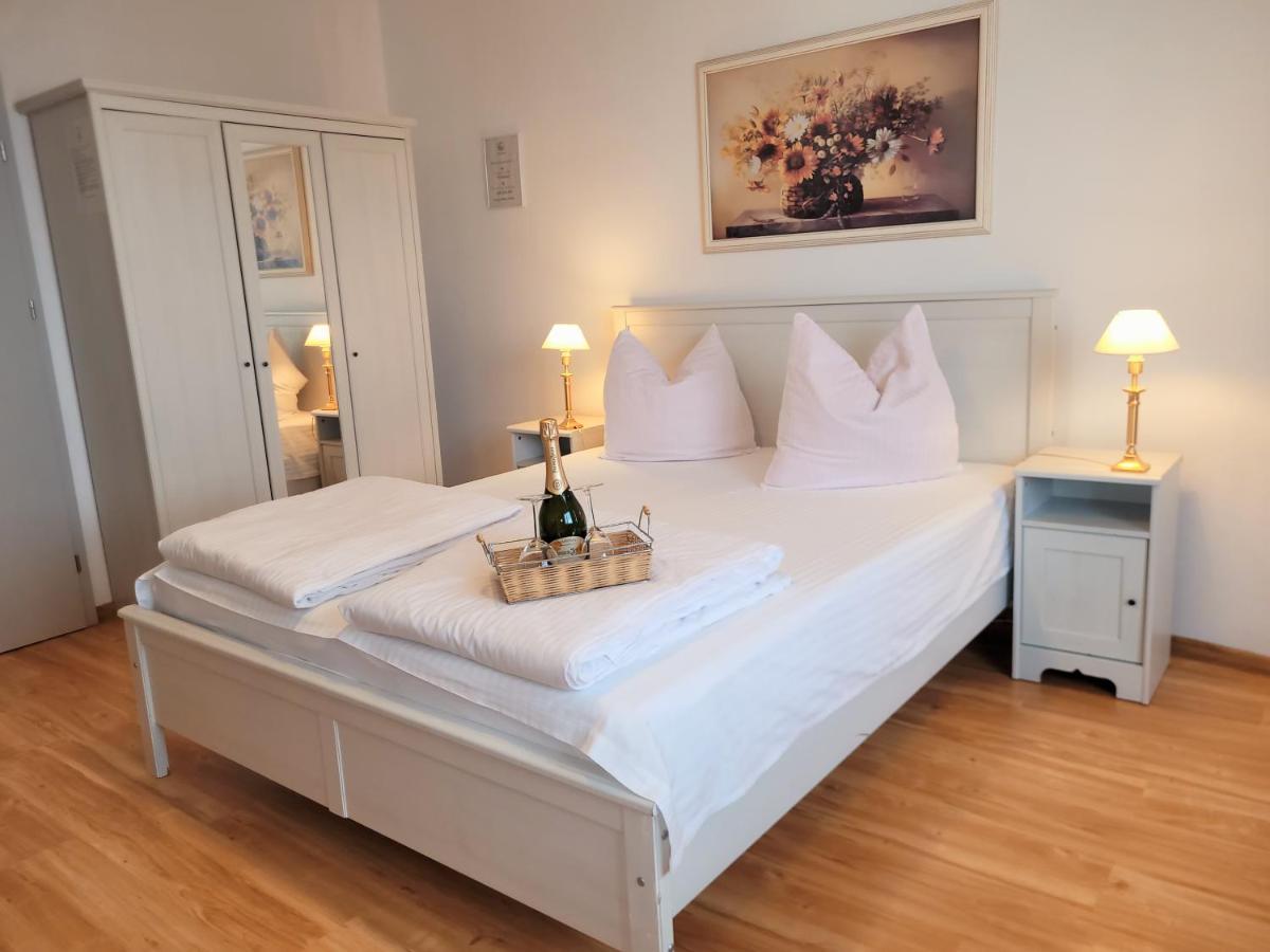 Iwona Pokoje Apartamenty 카르비아 외부 사진